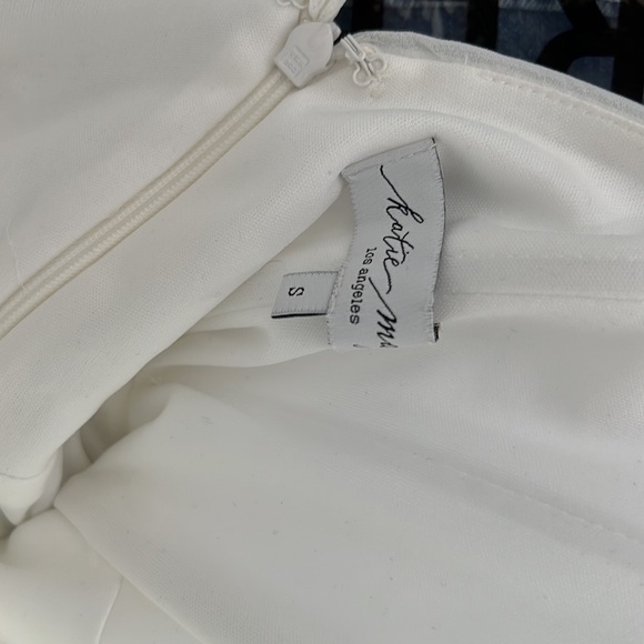 Katie May Darcy Gown in Ivory - Picture 13 of 13